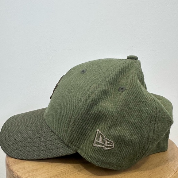 LA Dodgers Baseball Cap with American Flag Patch - Picture 4 of 7